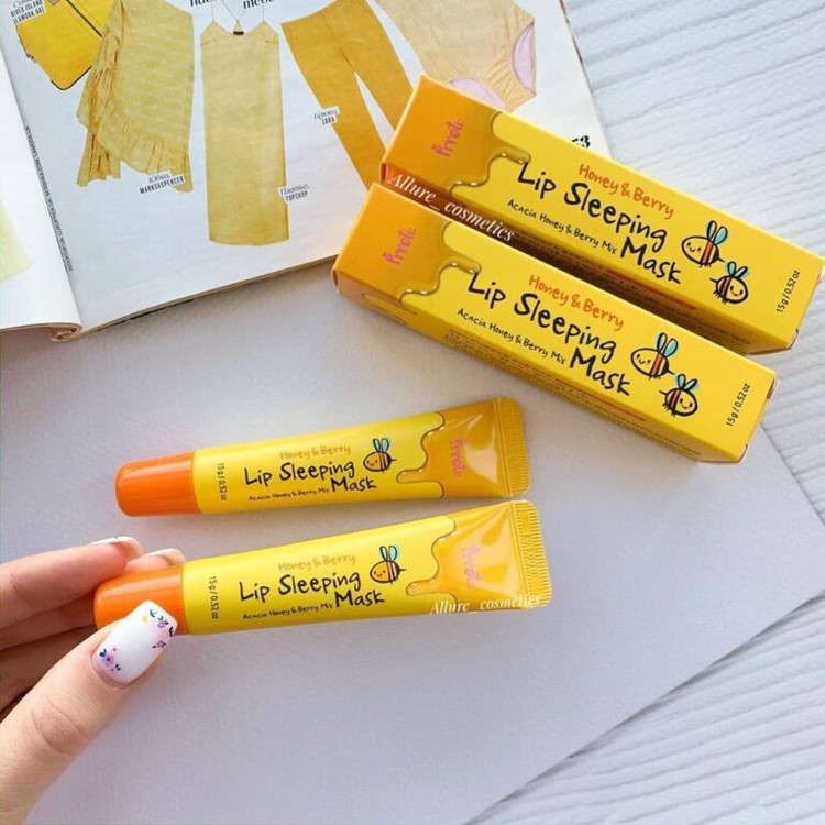 ماسک لب عسل و بری پرتی 🍯