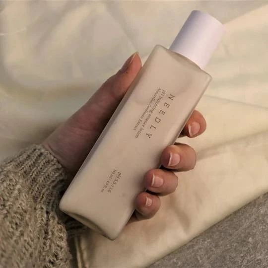لوشن روشن کننده و تقویت کننده سد دفاعی پوست و متعادل کننده ph نیدلی کره ای
